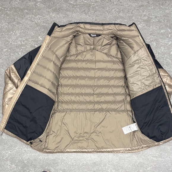 Sold! - Picture 4 of 9